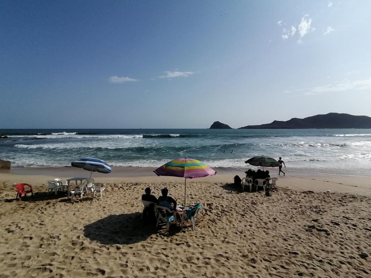 Casa Dahlia 2 Acomodação com café da manhã Mazatlán Exterior foto