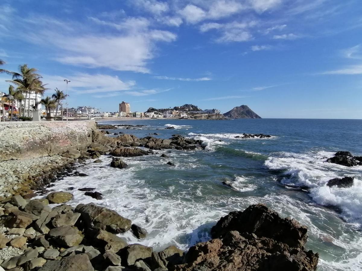 Casa Dahlia 2 Acomodação com café da manhã Mazatlán Exterior foto