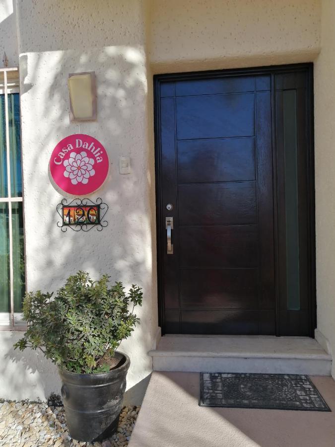 Casa Dahlia 2 Acomodação com café da manhã Mazatlán Exterior foto